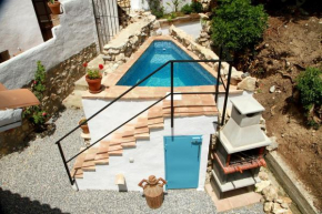 Casa Escondida, Albuñuelas